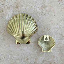 Load image into Gallery viewer, Gold Heirloom Brass Shells - Wall Decor - Coral and Brass