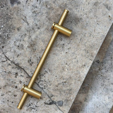 Load image into Gallery viewer, Lennox Handle - Satin Brass - Coral and Brass