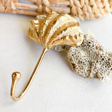 Load image into Gallery viewer, XL Clam Shell Hook - Brushed Gold