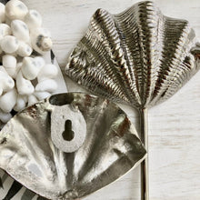 Load image into Gallery viewer, XL Clam Shell Hook - Chrome