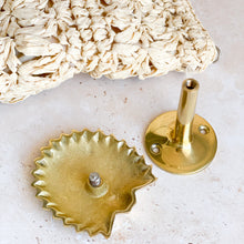 Load image into Gallery viewer, Sahara Palm Curtain Holdback - Brushed Gold