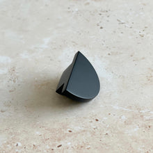 Load image into Gallery viewer, Illuka Moon Pull - Matte Black