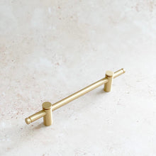 Load image into Gallery viewer, Brunswick Handle - Satin Brass