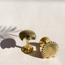 Load image into Gallery viewer, Sahara Palm Curtain Holdback - Brushed Gold