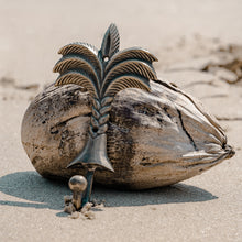 Load image into Gallery viewer, Large Palm Tree Hook - Brass