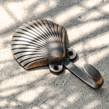 Load image into Gallery viewer, Medium Shell Hook - Brass