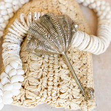 Load image into Gallery viewer, XL Clam Shell Hook - Chrome