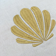 Load image into Gallery viewer, Peachy Shell Cushion