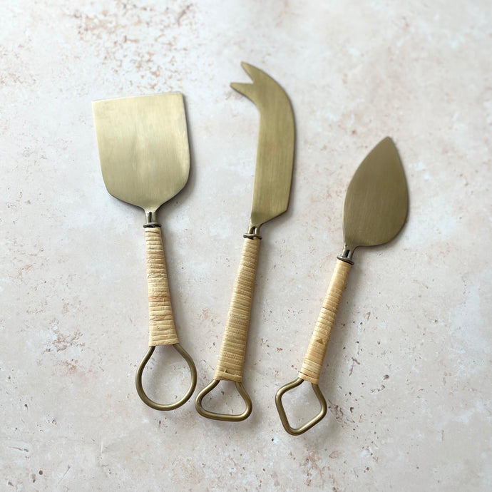 Lorne Cheese Knife Set Rattan - Coral and Brass