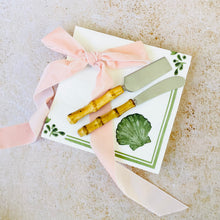 Load image into Gallery viewer, Bamboo Cheese &amp; Spread Set with Shell Napkins – Christmas Gift
