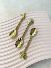 Load image into Gallery viewer, Christmas Special - 3 Teaspoon Gift Set
