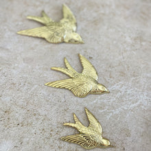 Load image into Gallery viewer, Gold Heirloom Brass Birds - Wall Decor
