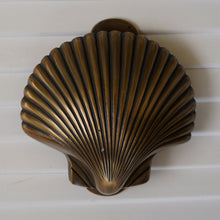 Load image into Gallery viewer, Mermaid Shell Door Knocker - Brass

