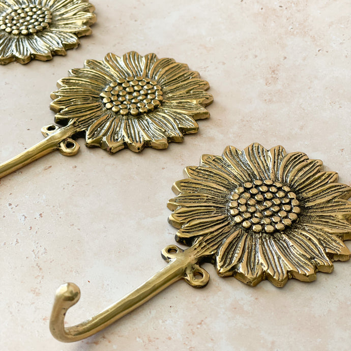 Medium Sunflower Fields Hook - Brushed Gold