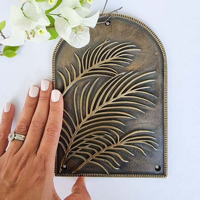 Palm Leaf Arch Wall Plaque - Brass