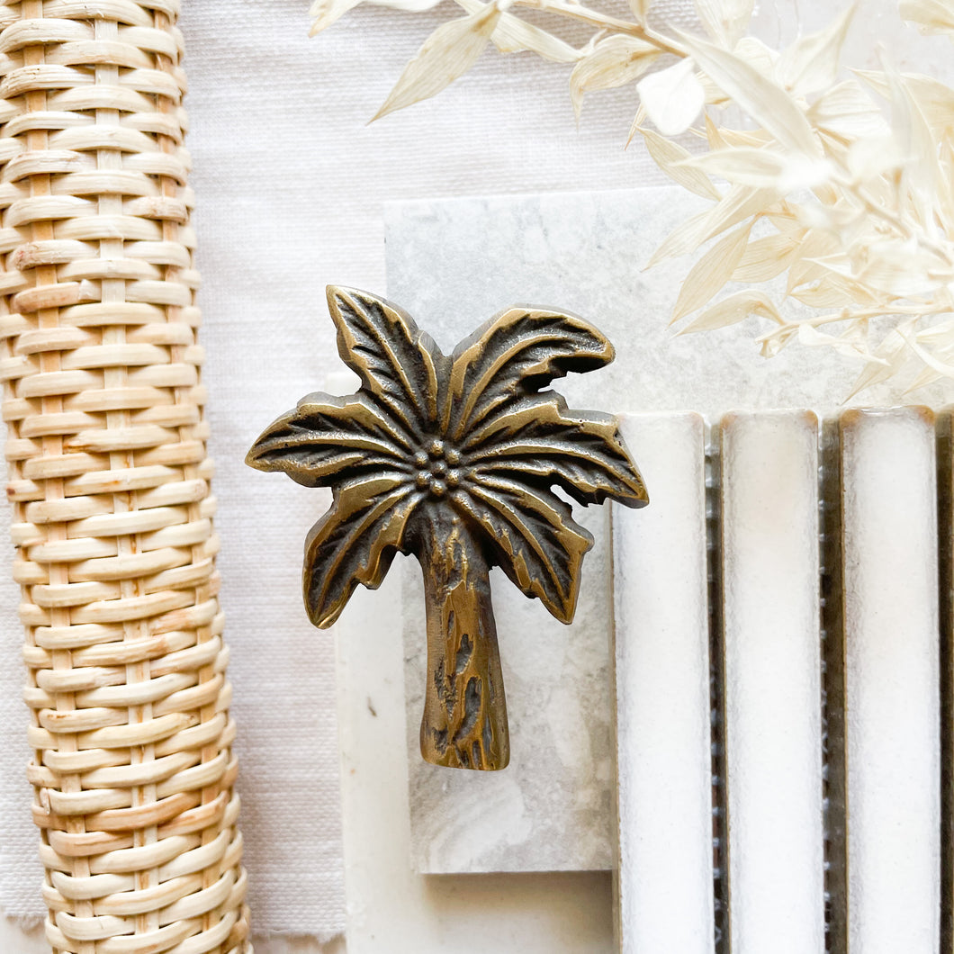 Coco Palm Drawer Pulls - Antique Brass