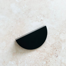 Load image into Gallery viewer, Byron Moon Pull - Matte Black
